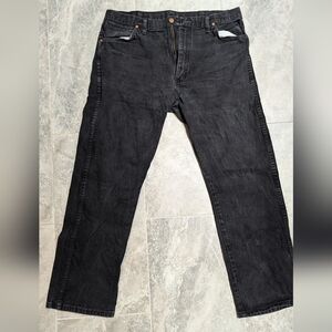 Wrangler "regular fit" black pants